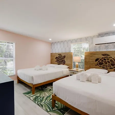 Charming Suite With Balcony And Bikes At Historic Sandpiper Inn Sanibel Exterior photo